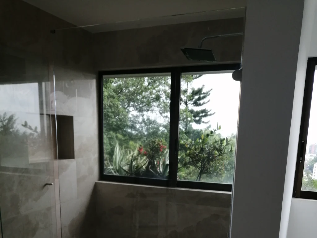 Diseño y fabricación de duchas