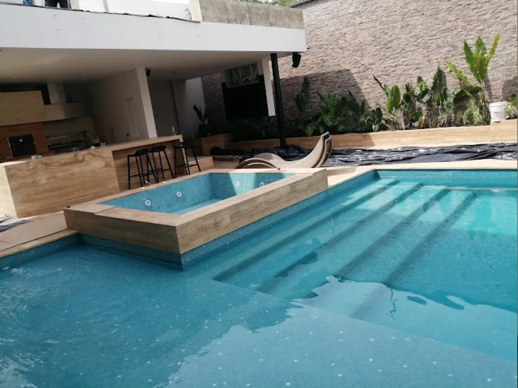 Rompeolas de piscinas